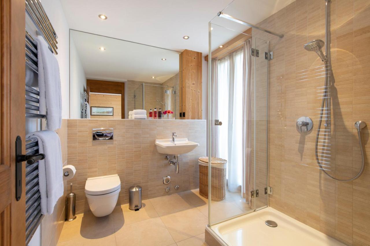 Balthazar Apt. 3 *